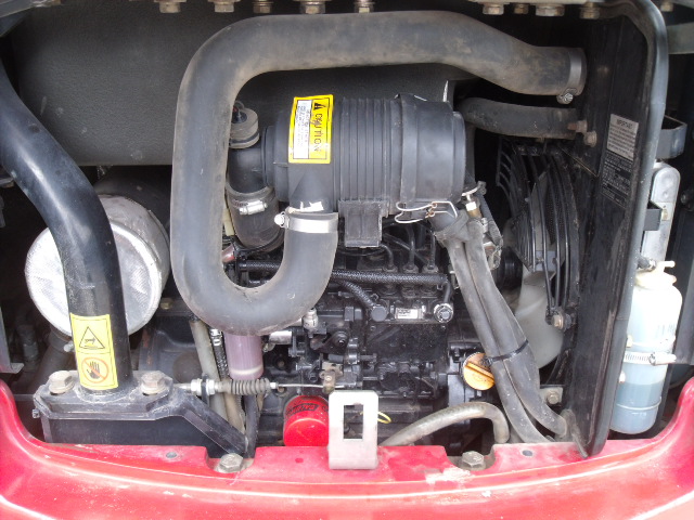 Takeuchi TB23R 2013 minikotrógép (6).jpg